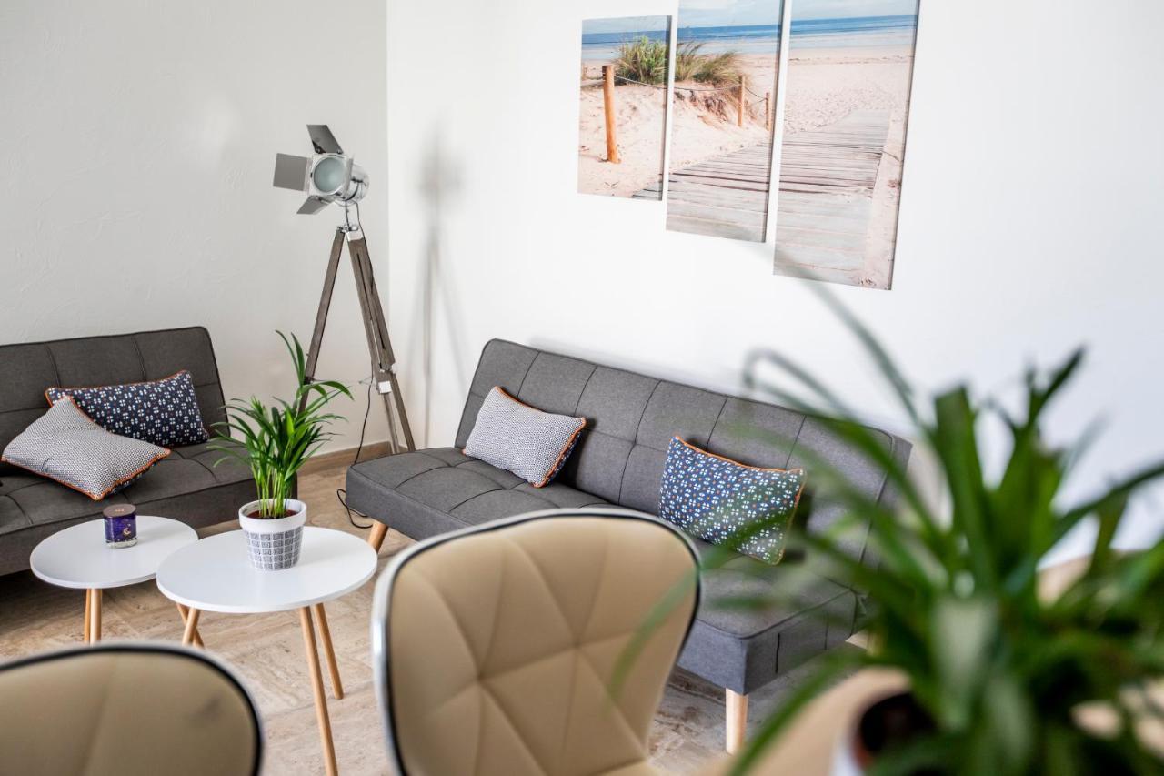 ++++ Renovated Cosy 50M2 Sunny Flat / Balcony / Close To Beach And To The Palais Des Festivals ++++ Cannes Eksteriør billede