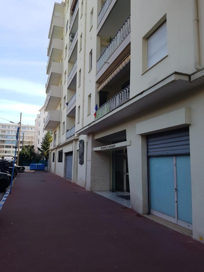 ++++ Renovated Cosy 50M2 Sunny Flat / Balcony / Close To Beach And To The Palais Des Festivals ++++ Cannes Eksteriør billede